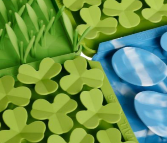 Tall Tails Dog Toy Forage Mat Silicone Clover Green 8.5"